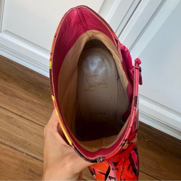 Christian Louboutin Graffiti Booties - Picture 3 of 10